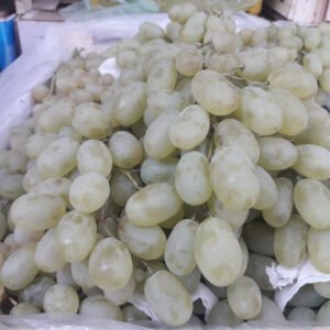 Виноград зелёный (кг)